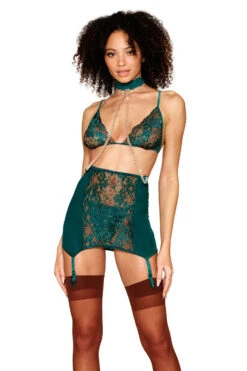 Peacock Garter Skirt Set(Peacock Garter Skirt Set)