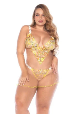 Sunlit Daisy Babydoll(Sunlit Daisy Babydoll) -Serpent Lane PlusSizeSunlitBlissMeshandLaceBabydollw Thong2pcSet YellowS MSunlitBlissMeshandLaceBabydollw Thong