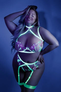 In A Trance Bra Set(In A Trance Bra Set) 9 In A Trance Bra Set(In A Trance Bra Set) -Serpent Lane glowinthedarkplussizebraset